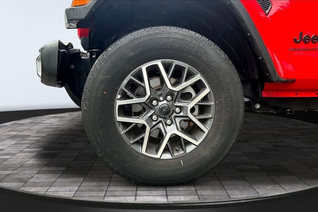 2025 Jeep Wrangler Sahara