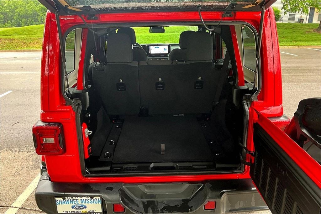 2025 Jeep Wrangler Sahara