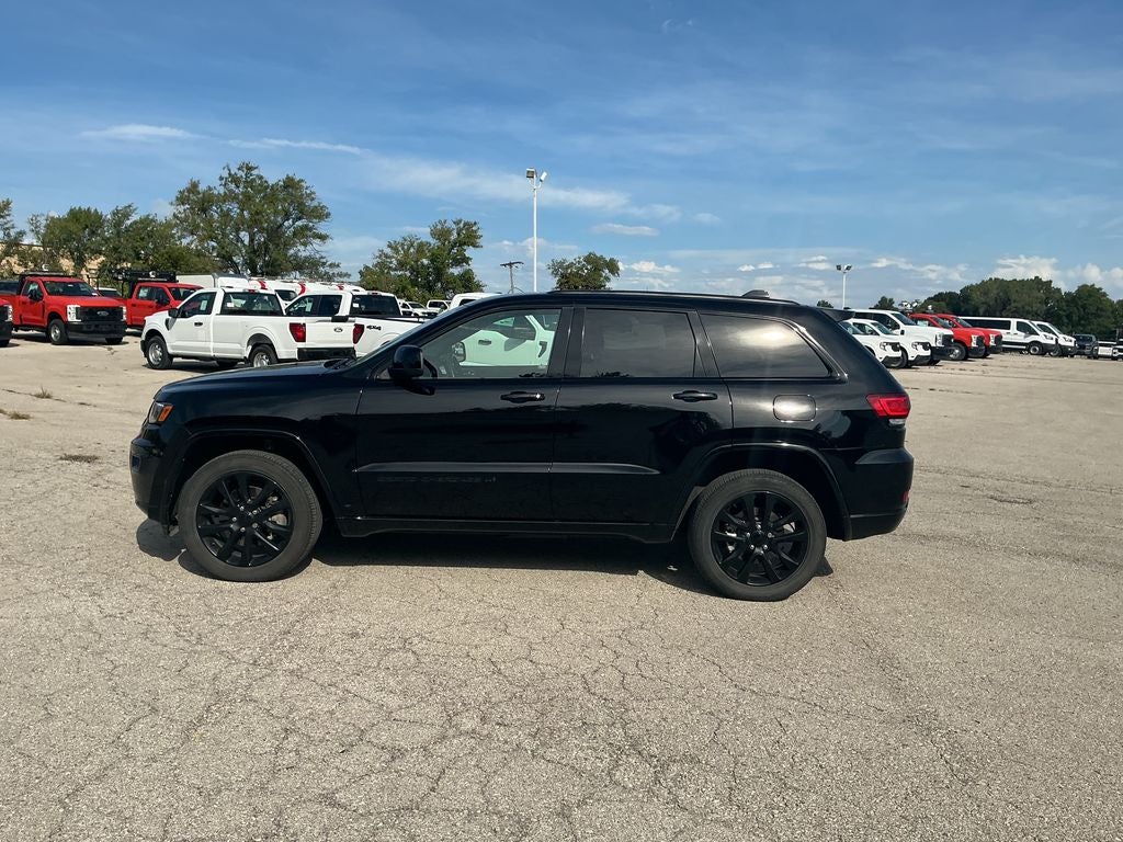 Used 2022 Jeep Grand Cherokee WK Laredo X with VIN 1C4RJFAG8NC147269 for sale in Kansas City