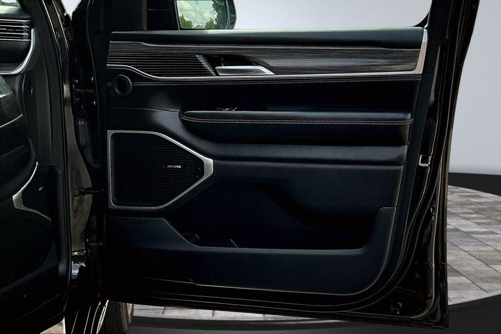 2024 Jeep Wagoneer Series II