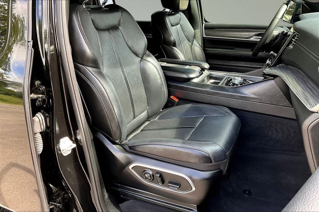 2024 Jeep Wagoneer Series II