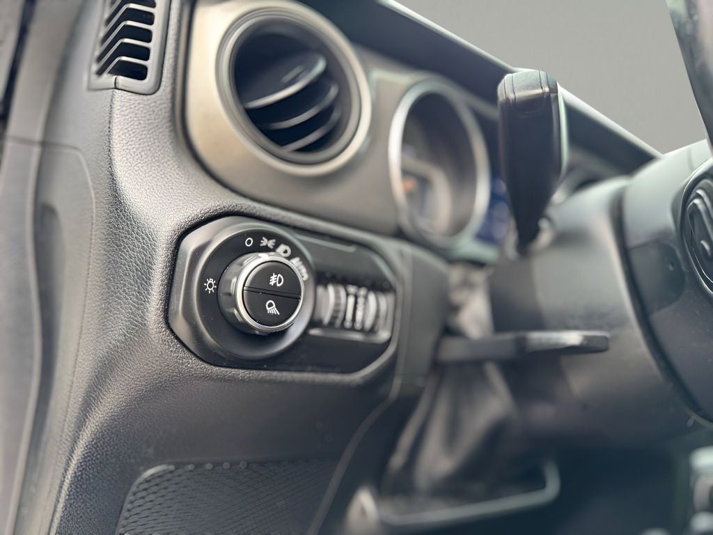 2021 Jeep Gladiator Willys