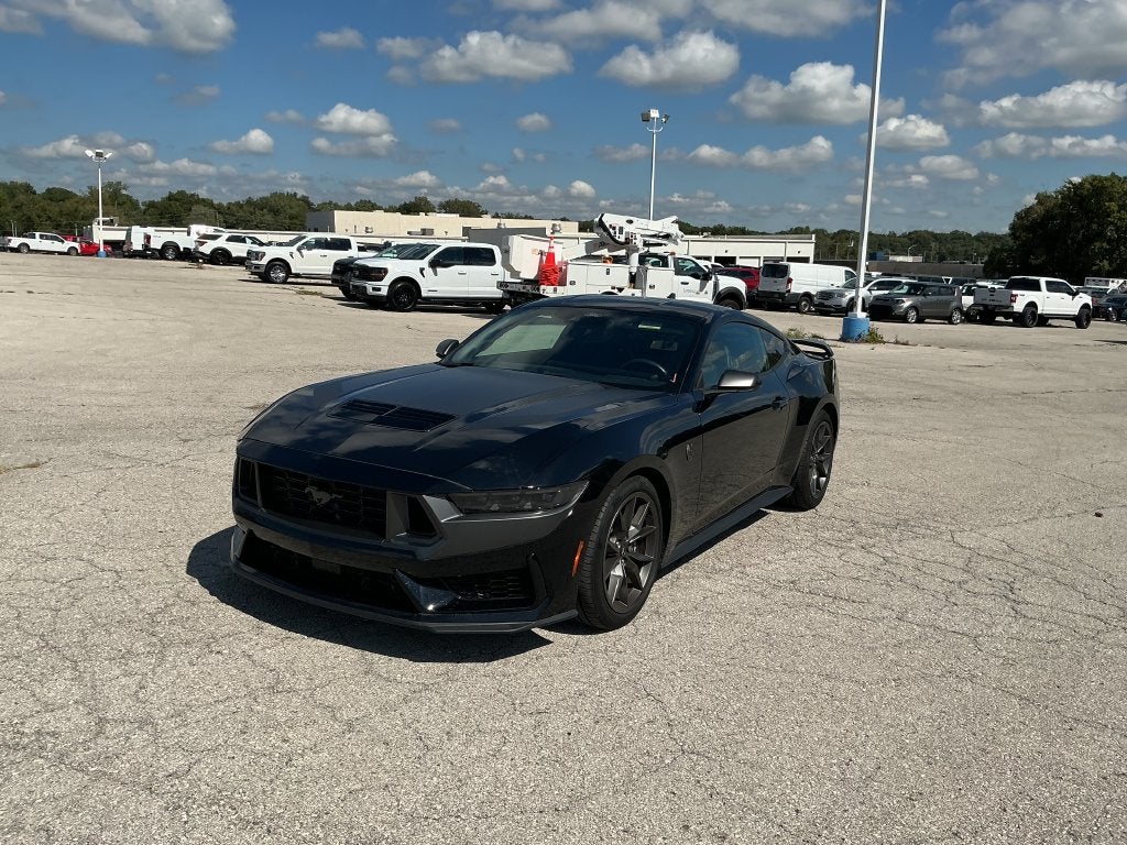 2024 Ford Mustang Dark Horse