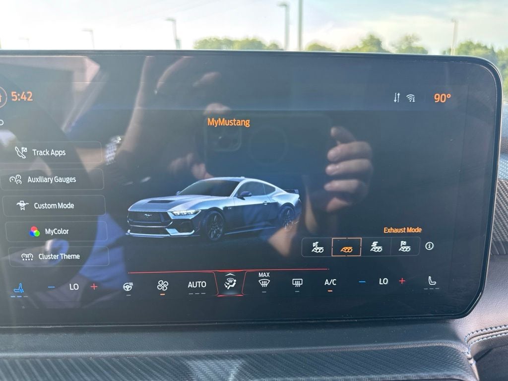 2024 Ford Mustang Dark Horse