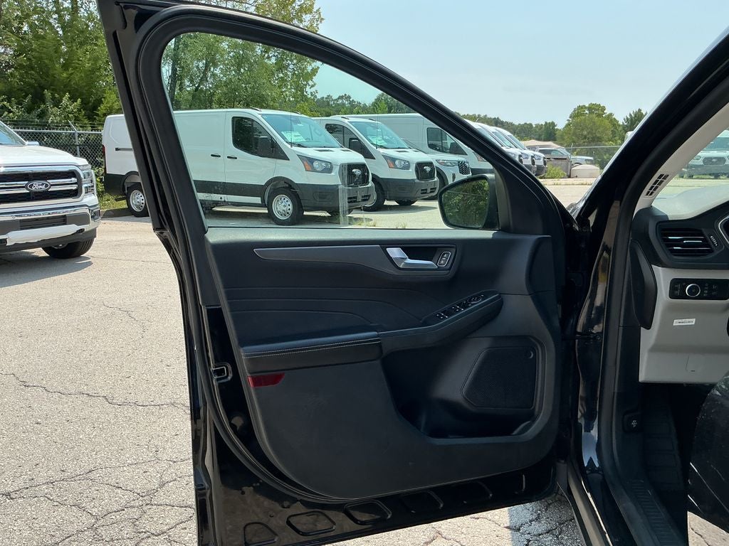 2023 Ford Escape Plug-In Hybrid Base