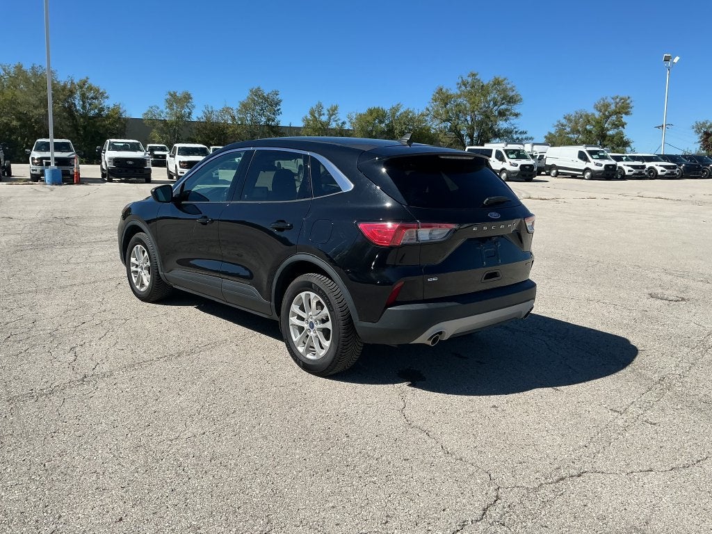 2022 Ford Escape Hybrid SE