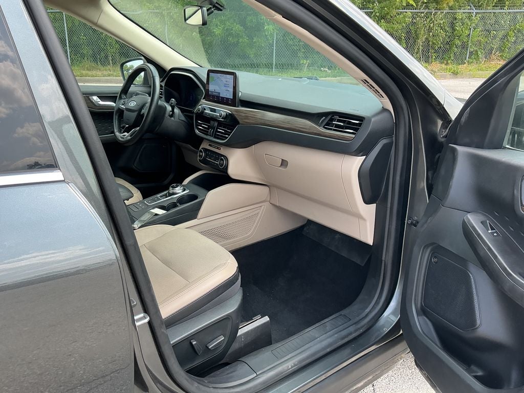 2020 Ford Escape Hybrid Titanium