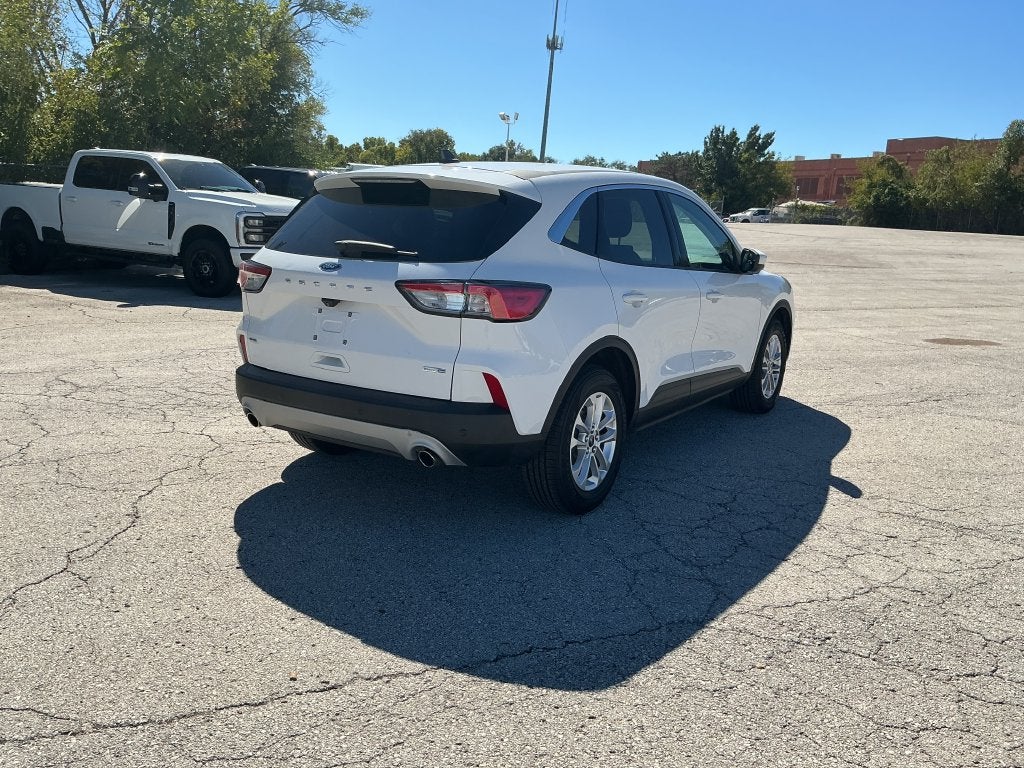 2020 Ford Escape SE