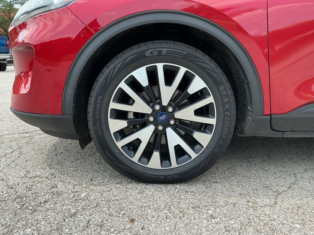 2020 Ford Escape SEL