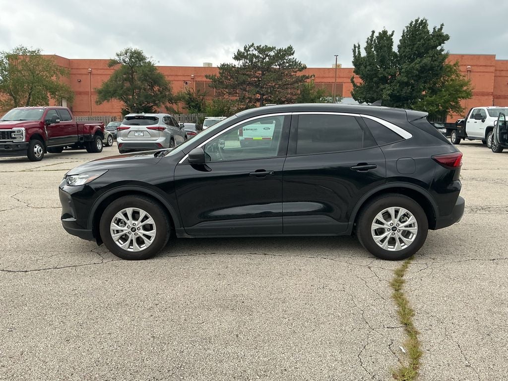 Used 2022 Ford Escape SEL with VIN 1FMCU9H9XNUB18299 for sale in Kansas City
