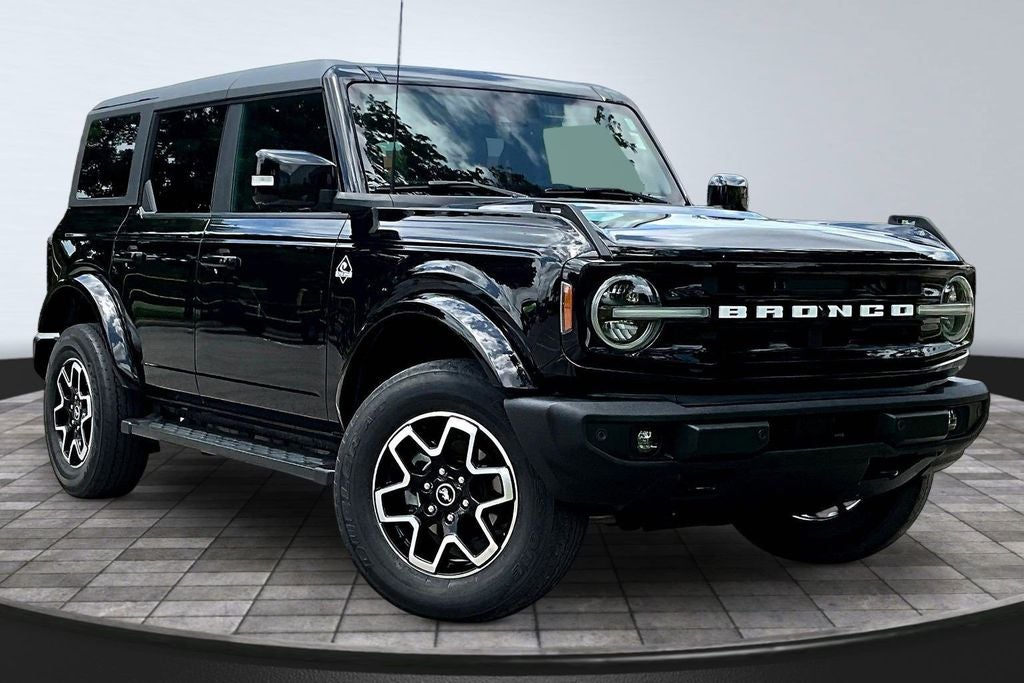 2022 Ford Bronco Outer Banks