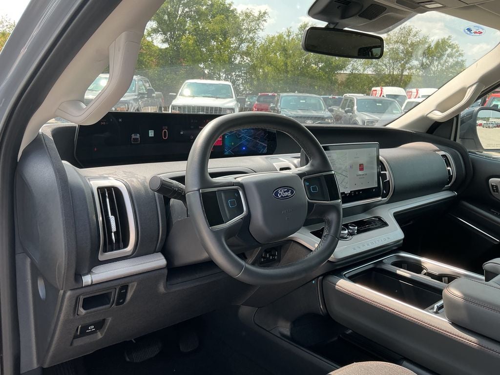 2025 Ford Expedition Active