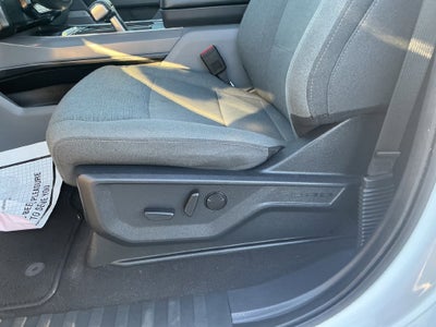 2024 Ford F-150 Lightning Flash