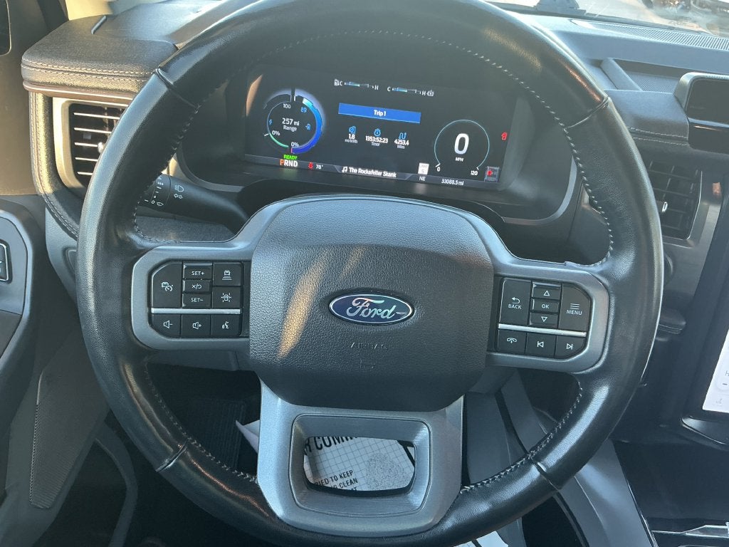 2024 Ford F-150 Lightning Flash