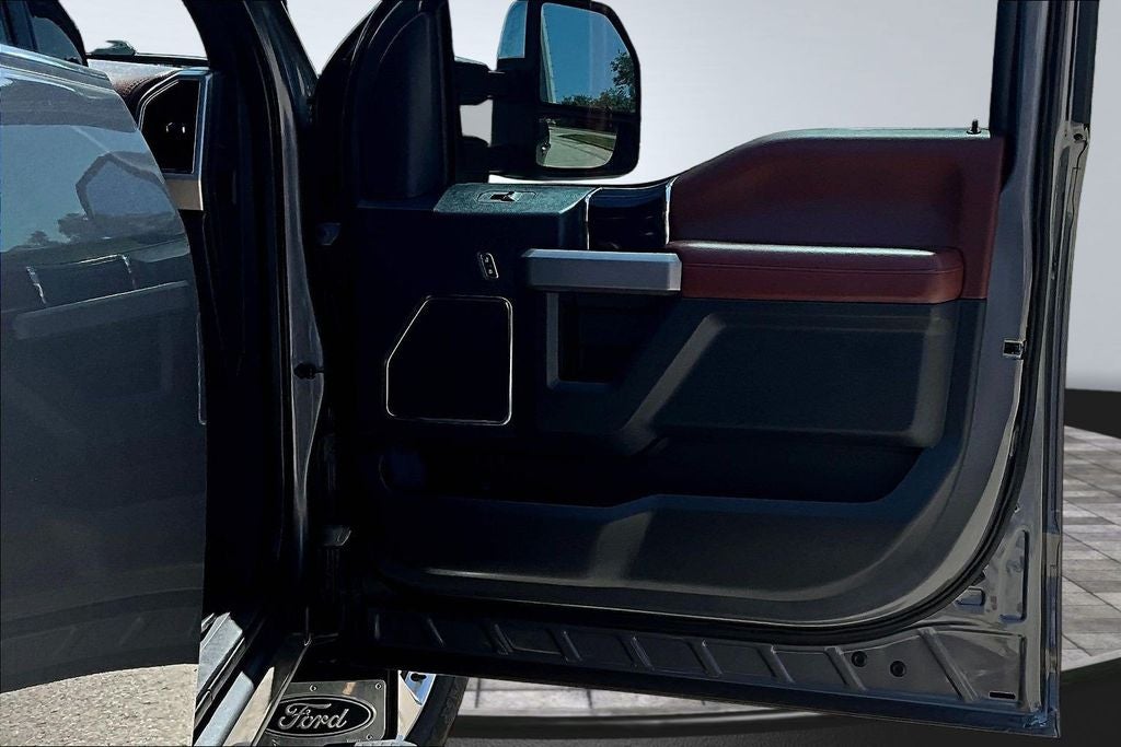 2022 Ford F-250SD Platinum