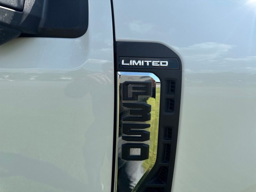 2024 Ford F-350SD Limited