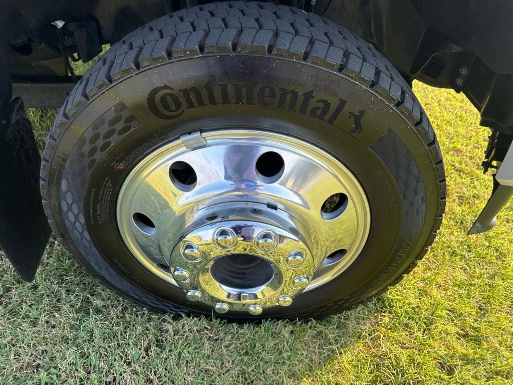 2026 Ford F-450SD Platinum DRW
