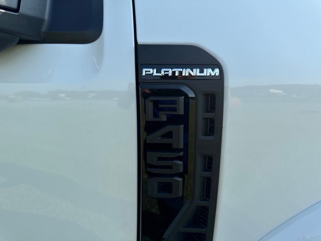 2026 Ford F-450SD Platinum DRW