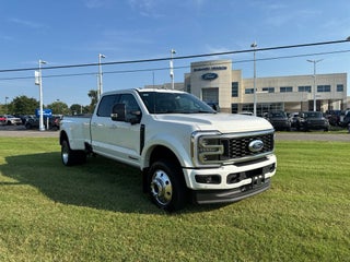 2026 Ford F-450SD Platinum DRW
