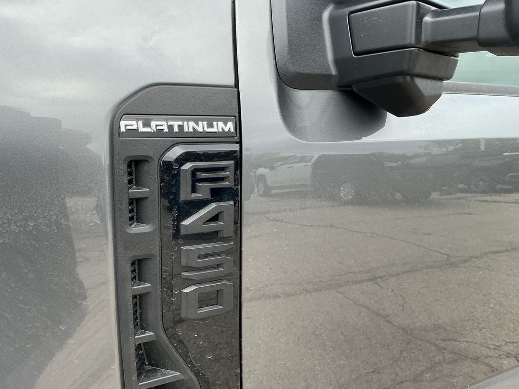 2025 Ford F-450SD Platinum DRW