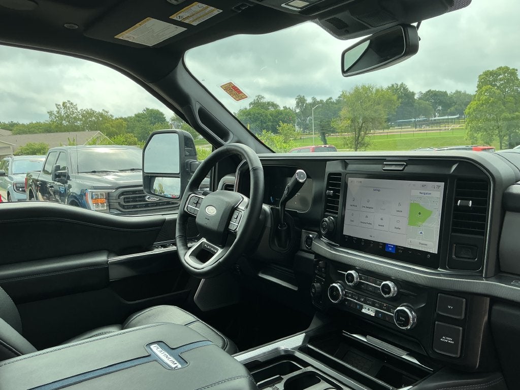 2025 Ford F-450SD Platinum DRW