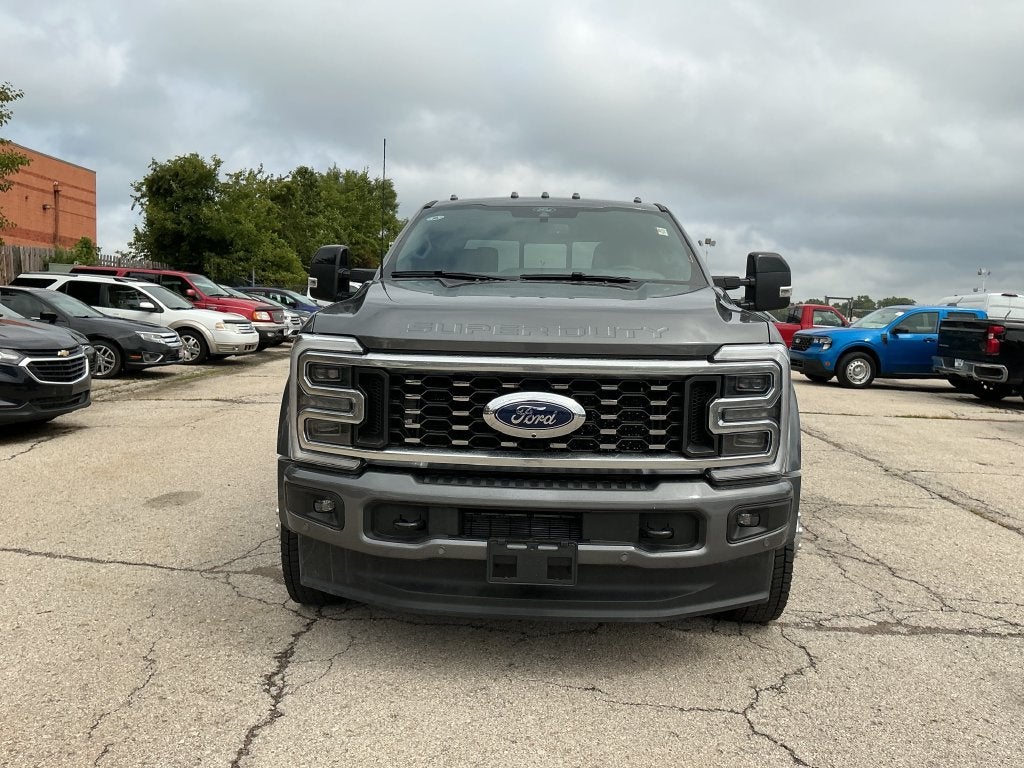 2025 Ford F-450SD Platinum DRW