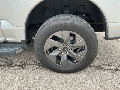 2023 Ford F-150 Lightning Lariat