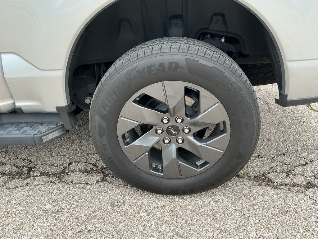 2023 Ford F-150 Lightning Lariat