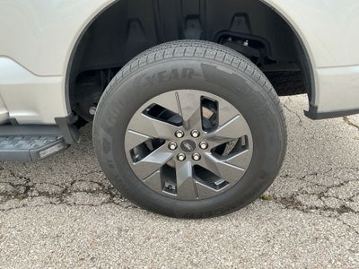 2023 Ford F-150 Lightning Lariat