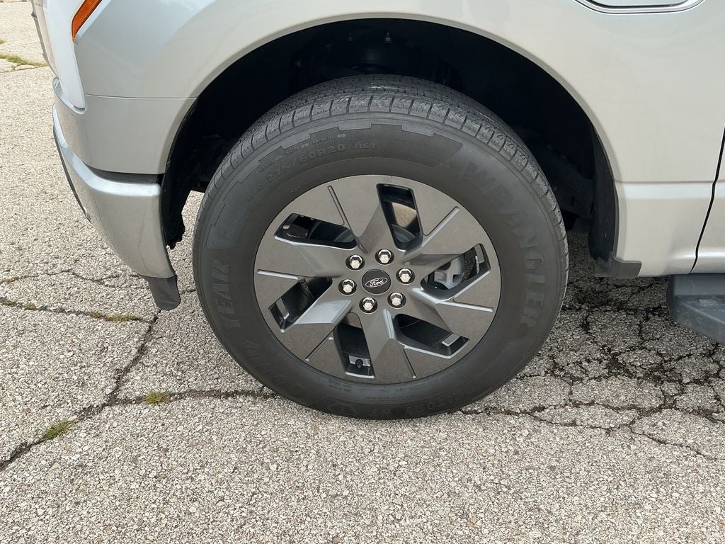 2023 Ford F-150 Lightning Lariat