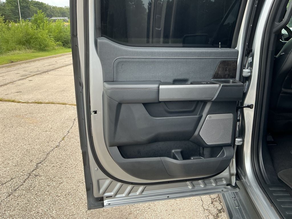 2023 Ford F-150 Lightning Lariat