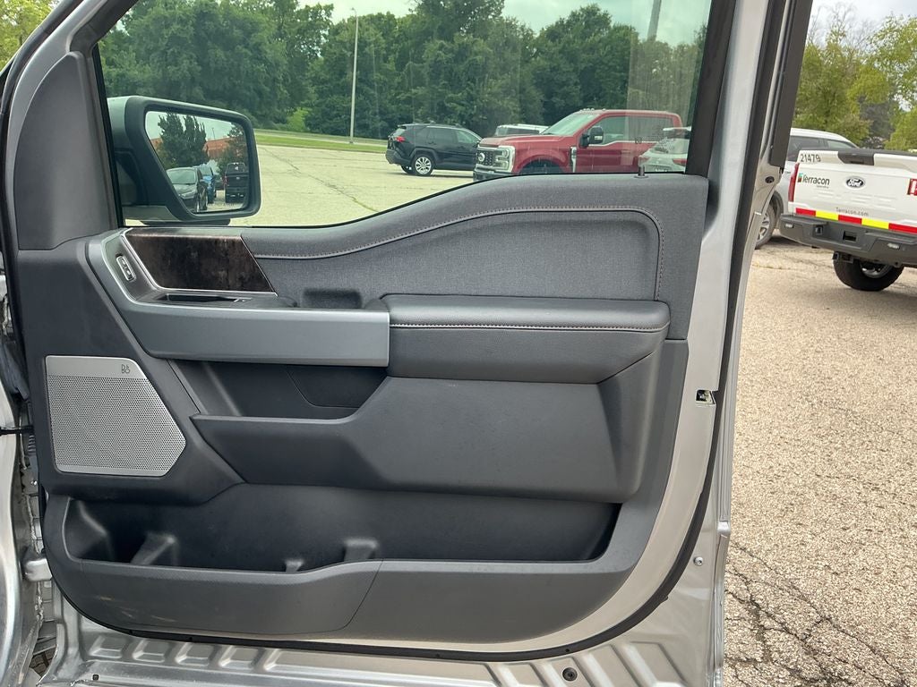2023 Ford F-150 Lightning Lariat