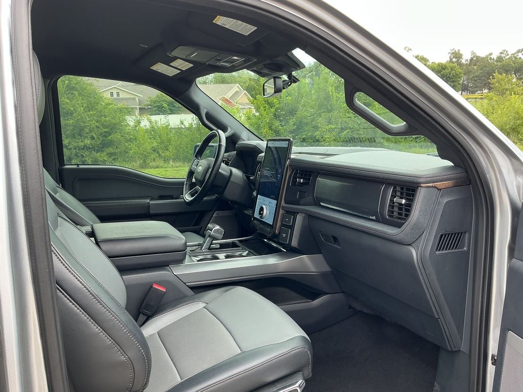 2023 Ford F-150 Lightning Lariat