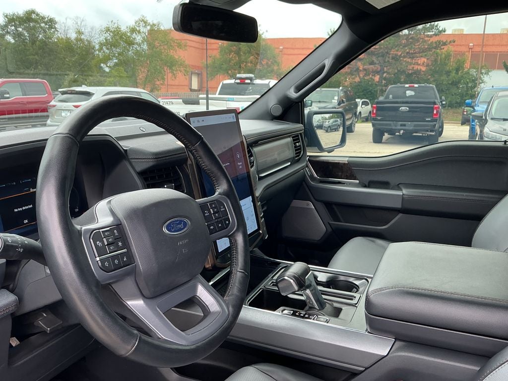 2023 Ford F-150 Lightning Lariat