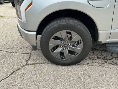 2023 Ford F-150 Lightning Lariat