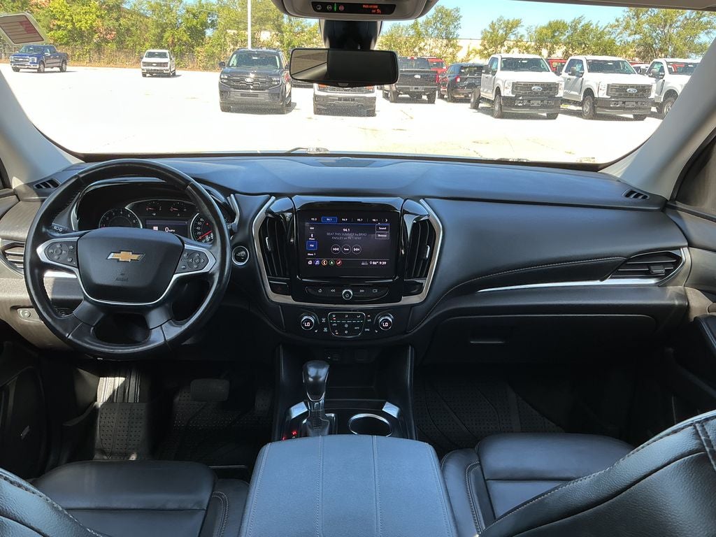 2021 Chevrolet Traverse LT Leather