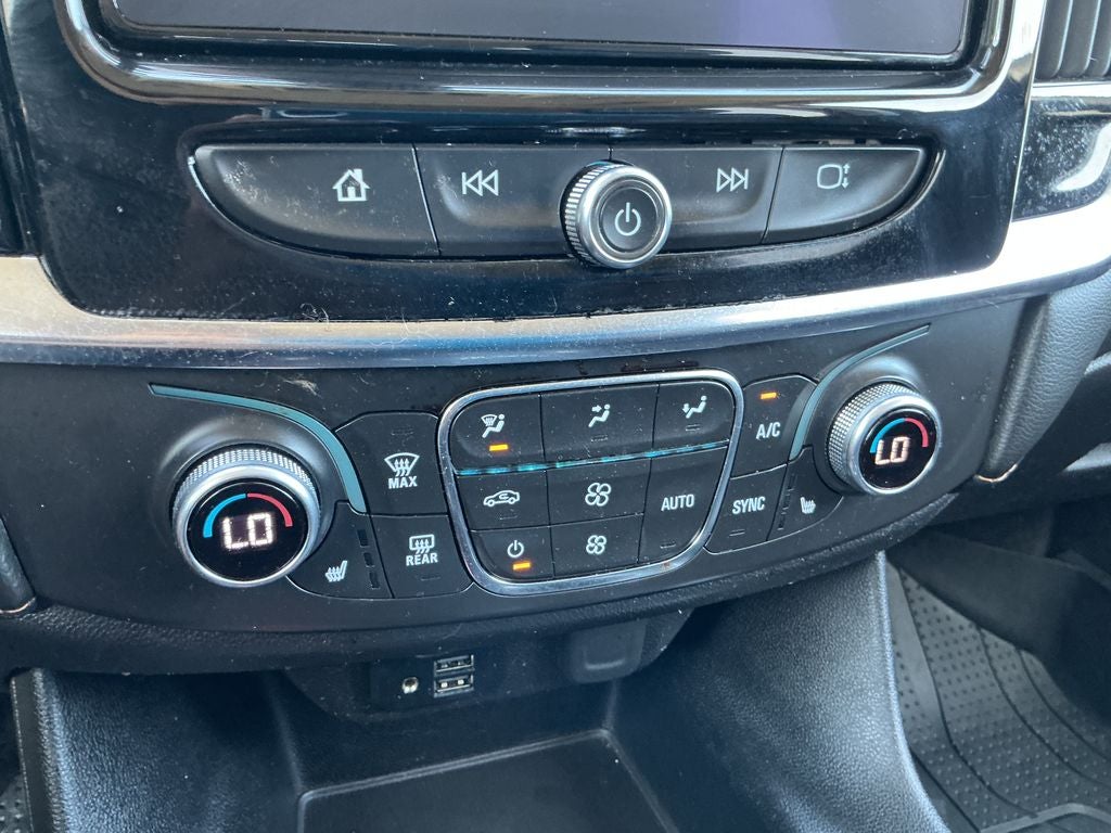 2021 Chevrolet Traverse LT Leather