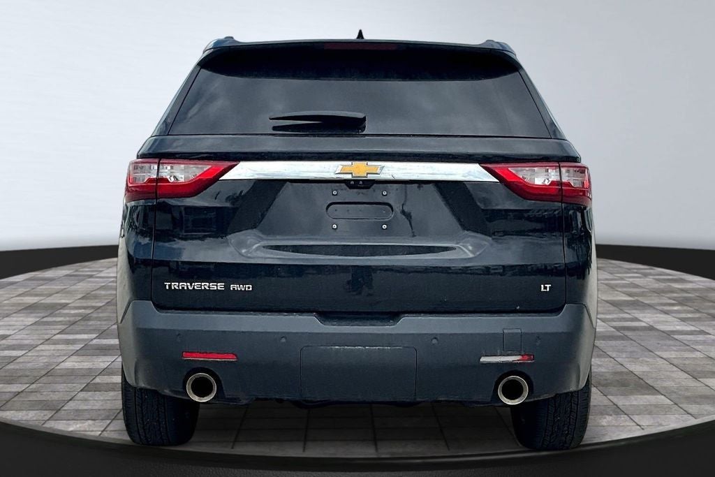 2021 Chevrolet Traverse LT Leather