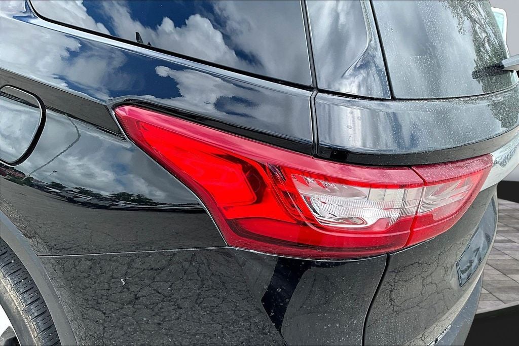 2021 Chevrolet Traverse LT Leather