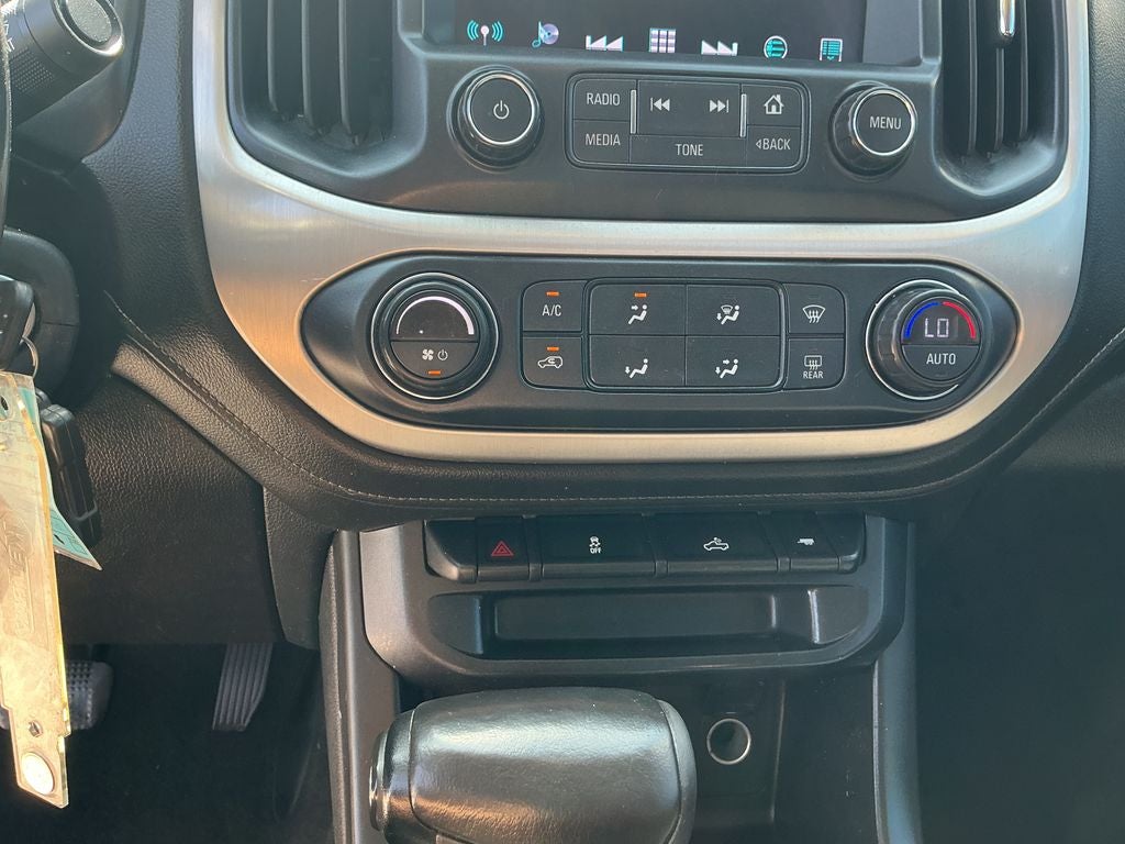 2017 GMC Canyon SLE1