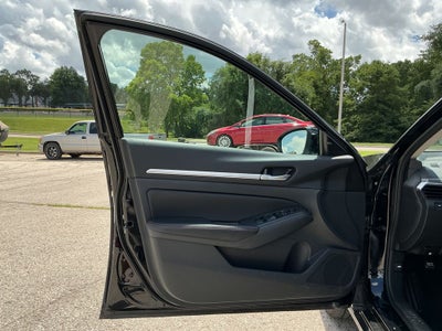 2026 Nissan Altima 2.5 SR