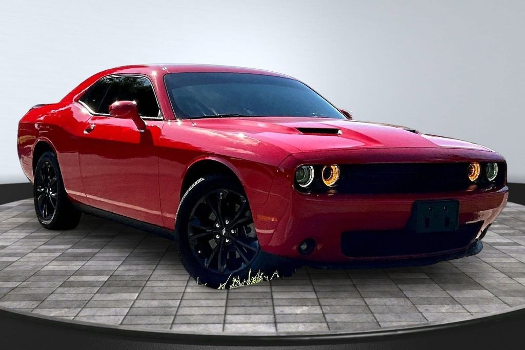 2022 Dodge Challenger SXT