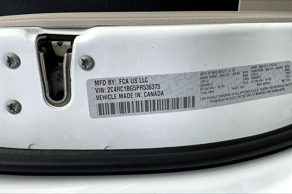 2023 Chrysler Pacifica Touring L