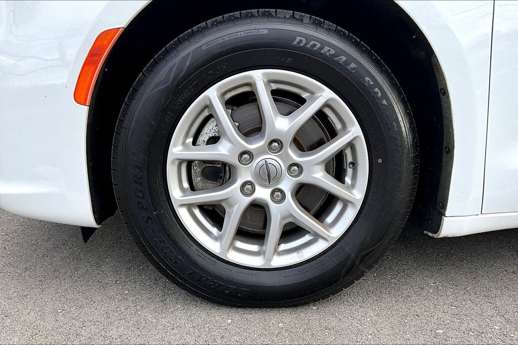 2023 Chrysler Pacifica Touring L