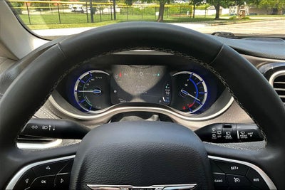 2023 Chrysler Pacifica Hybrid Touring L