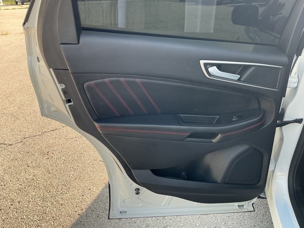 2022 Ford Edge ST Line