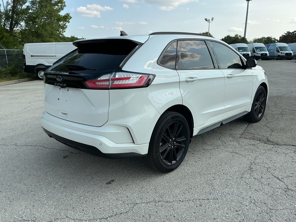 2022 Ford Edge ST Line