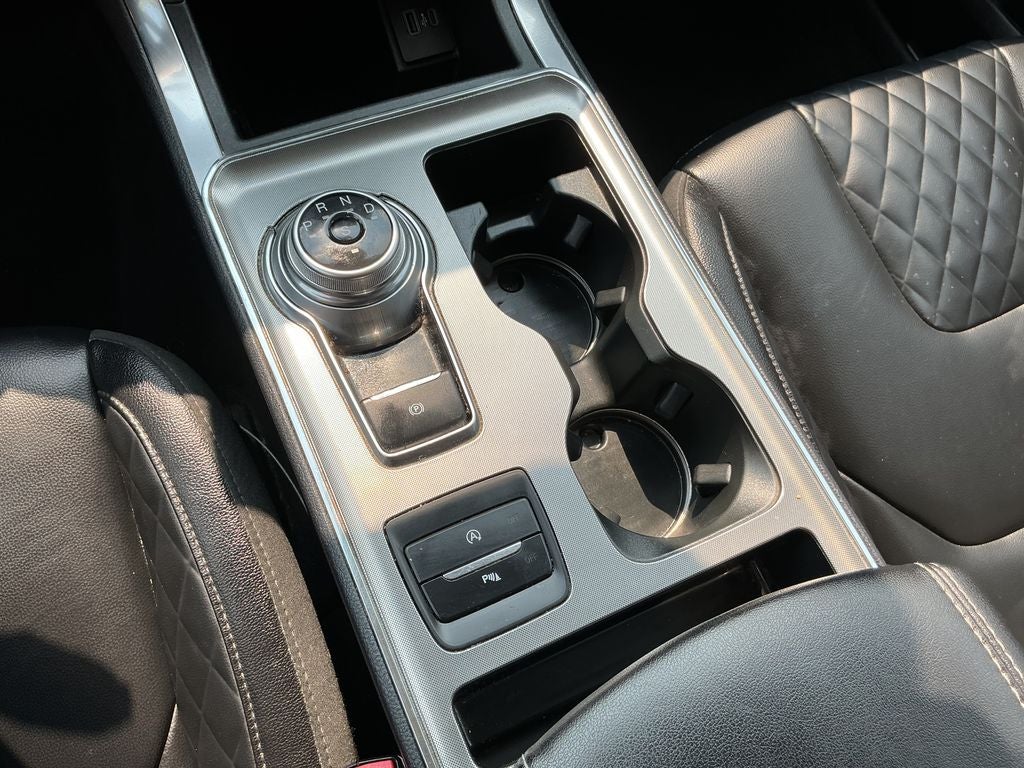2023 Ford Edge Titanium