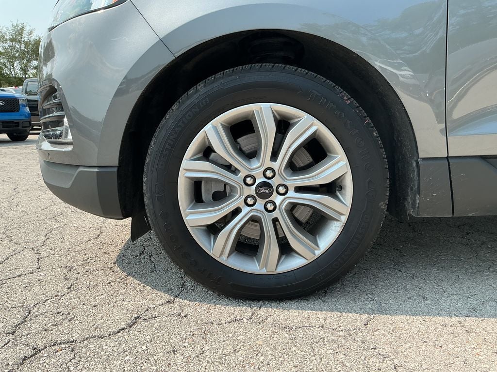 2023 Ford Edge Titanium