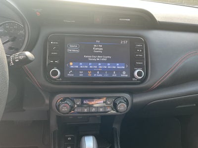 2023 Nissan Kicks SR